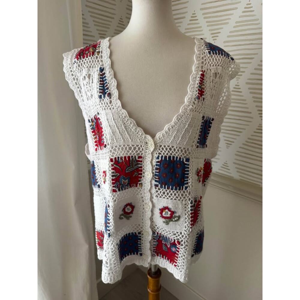 Napa Valley Large White Granny Square Crochet Knit V-Neck Vest Granny Teacher